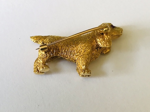 SOLD - A Vintage 14ct Gold Spaniel Brooch